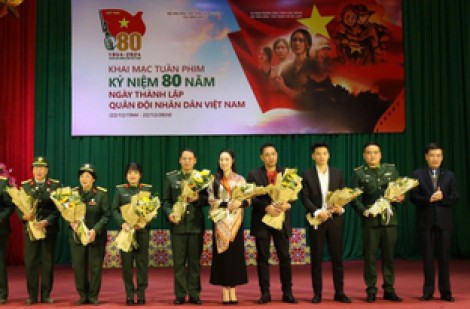 Đào, phở và piano 'lọt' tuần phim kỷ niệm 80 năm thành lập quân đội