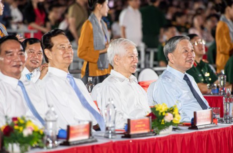 Đất nước trọn niềm vui: Giai điệu của tự hào, hòa bình và khát vọng hùng cường