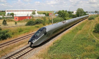 Đề xuất đầu tư đường sắt TPHCM-Cần Thơ tốc độ lên đến 190km/giờ