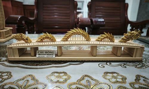 Đẹp ngỡ ngàng mô hình bằng tăm tre