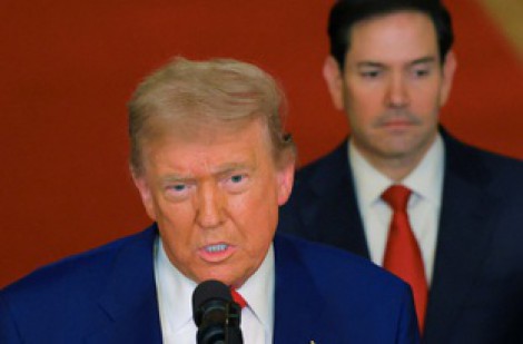 Ông Trump bất ngờ công bố lệnh ngừng bắn giữa Israel và Iran