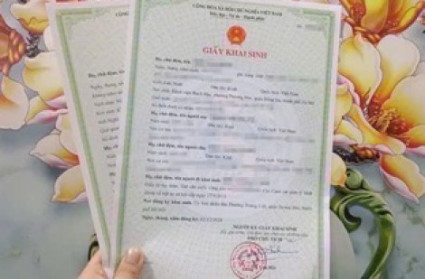 Ông bà có được đi đăng ký khai sinh cho cháu không?