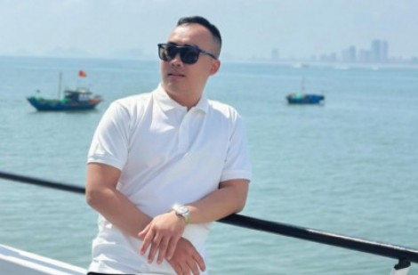 Ông nội thần tượng cầu thủ bóng đá, đặt tên cháu